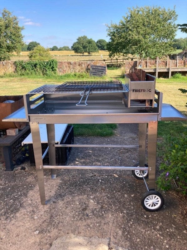 Stainless Steel Charcoal and Wood Fire BBQ – Mobile Braai with Ember Maker